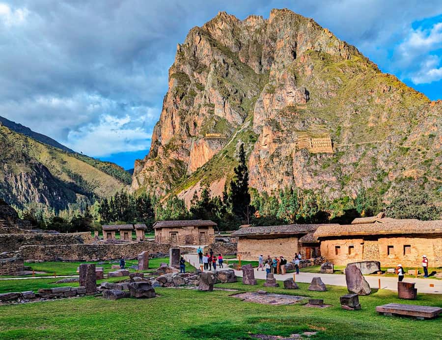 Cusco:Sacred Valley Pisaq,Ollantaytambo,Chinchero with Lunch - Ollantaytambo: one of the last Inca towns, plus Sun Temple views