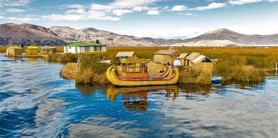 Cusco: Uros Taquile Island from Cusco - Uros reed islands: what the guide actually explains