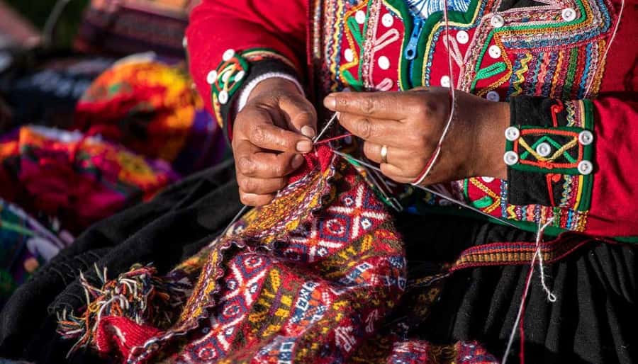 Cusco | Visit Maras, Moray, Chinchero, Pisac | Valle Vip - Moray’s agricultural terraces and the salt ponds