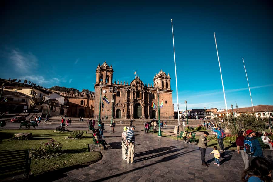 Cusco: Walking Tour Cusco - San Blas alleyways and the 12-angled stone precision stop