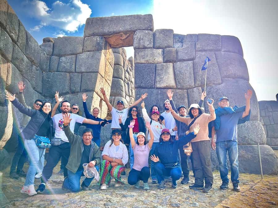 Cuzco : Excursion City Tour in Cusco, Sacsayhuaman and Tambomachay - Getting picked up at Plaza de Armas, then back again
