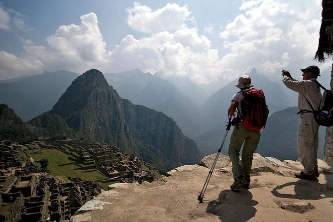 Epic Machu Picchu 2-Day Adventure by Car with Overnight Stay - The Hidroelectrica hike: what 3 to 3.5 hours actually means