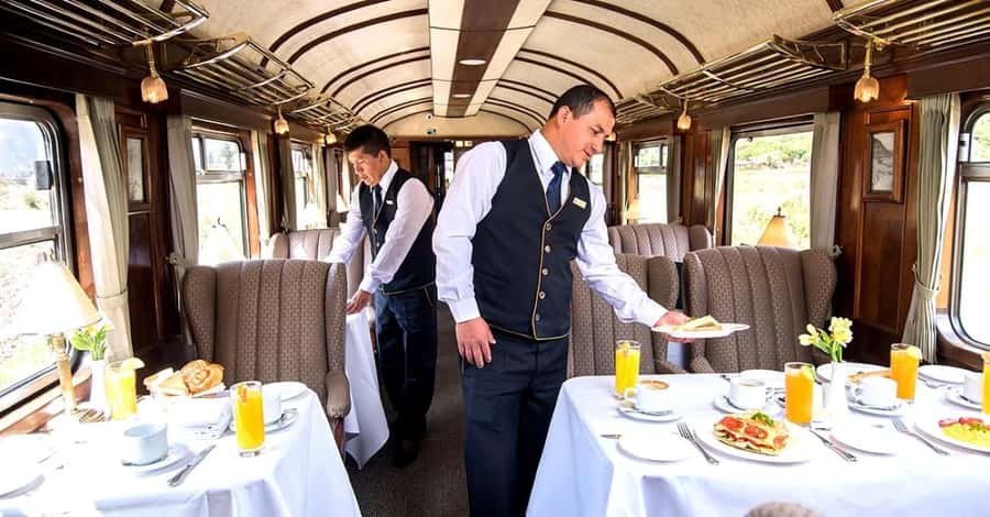 Excursion Cusco - Puno - Titicaca Observatory Train - The High-Andes Ride Starts Early, Then Settles Into a Comfortable Rhythm