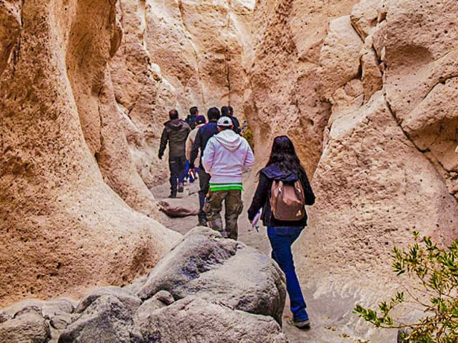 Excursion + Sillar and Culebrillas Route in Arequipa - The 9:15 Start: Getting Your Bearings With Volcano and Valley Views