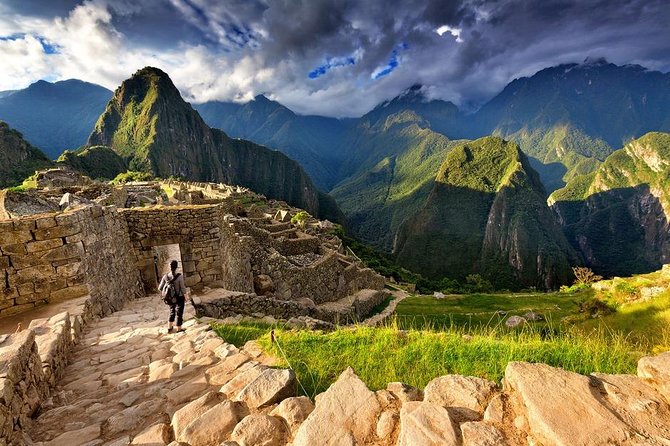 Excursion to MachuPicchu from Cusco with lunch | Private Service| - Cusco pickup and the ride to Ollantaytambo