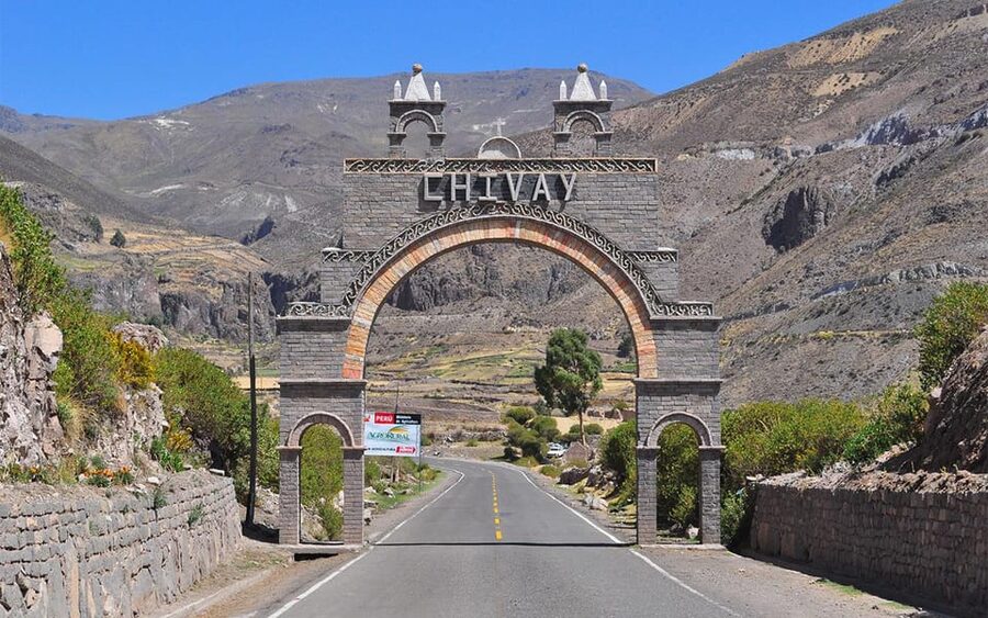 From Arequipa: Fullday Tour Colca Canyon + Transfer To Puno - Lunch in Chivay and that practical cost question