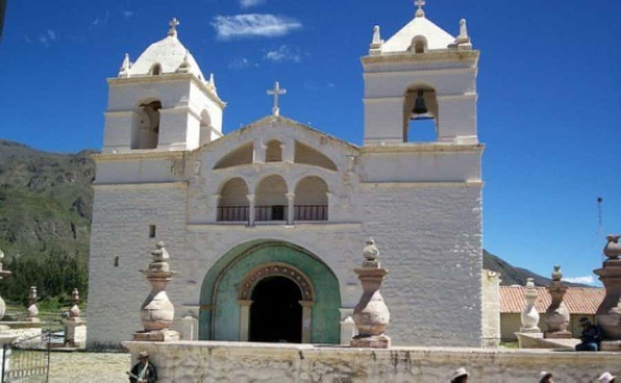 From Arequipa: Tour Colca Canyon 2 Days with End in Puno - Andenería del Valle, Maca, and the handoff to your Puno arrival
