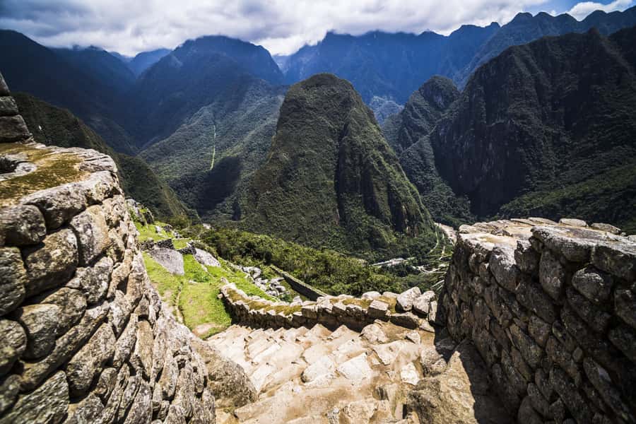 From Cusco: 2-Day Inca Trail to Machu Picchu - Day 1: Cusco Pickup, the Sacred Valley Drive, Santa Teresa Lunch, and the Hydroelectrica Walk