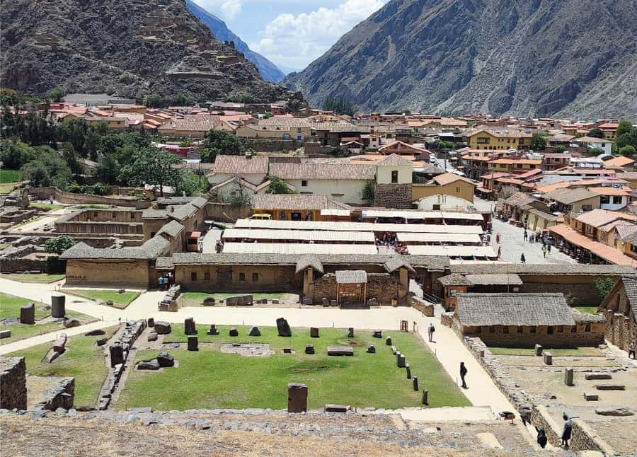 From Cusco: 2-Day Trip to the Sacred Valley and Machu Picchu - Pisac: terraces, irrigation, and a cemetery on a huge scale
