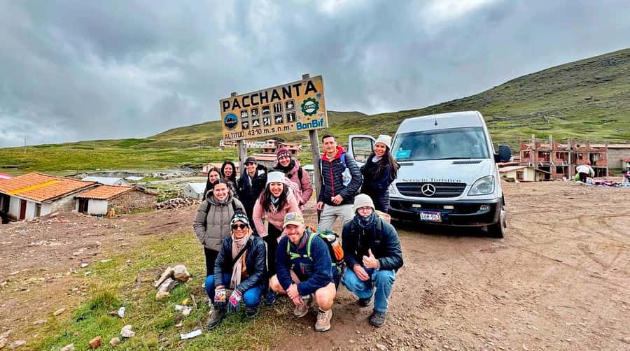 From Cusco: 7 Lakes Ausangate Trek with Breakfast and Lunch - Cusco to Pacchanta before dawn: why the early start matters