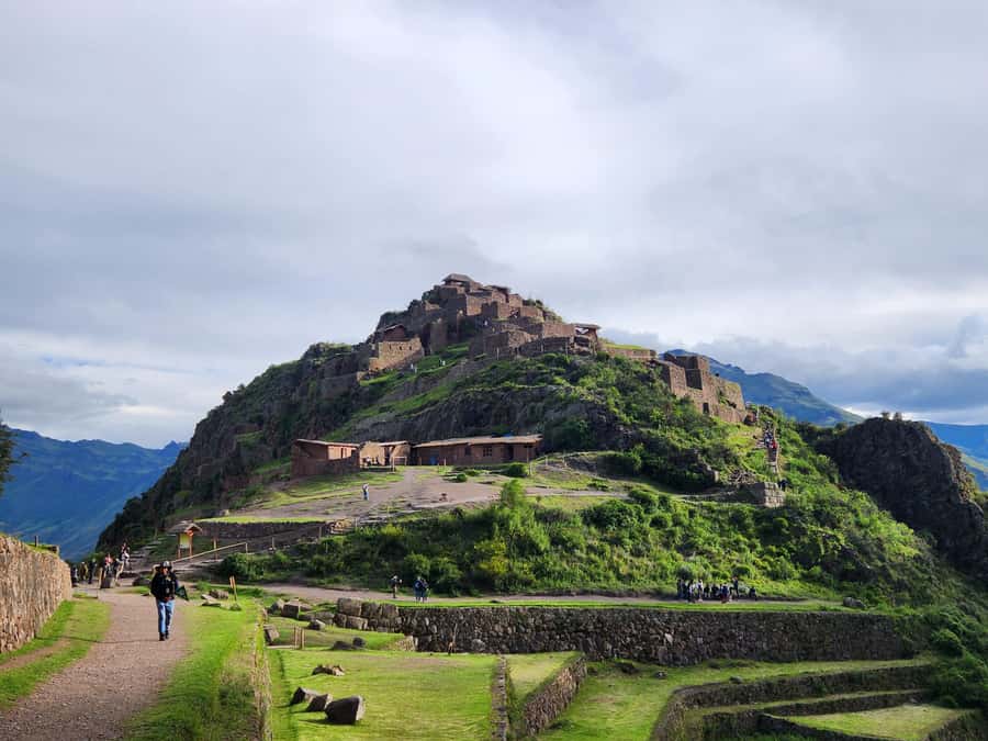 From Cusco: Chinchero, Moray, Maras, Ollantaytambo and Pisaq - Ollantaytambo: where the Inca town still feels alive