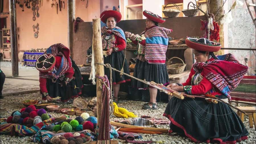 From Cusco: Chinchero Weavers, Moray, Maras Salt Mines Tour - Price and logistics: what $13 really covers, and what to budget for