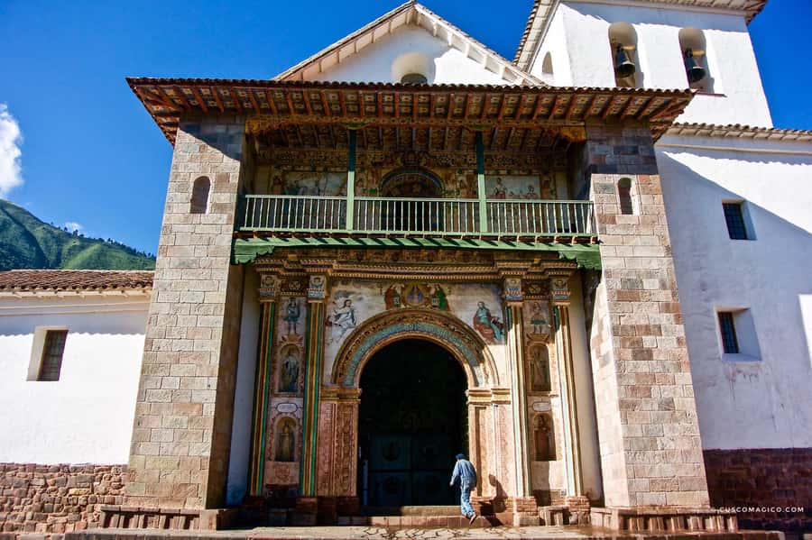 From Cusco: Full-Day Touristic Bus to Puno with Guided Tours - Bus comfort and altitude reality check