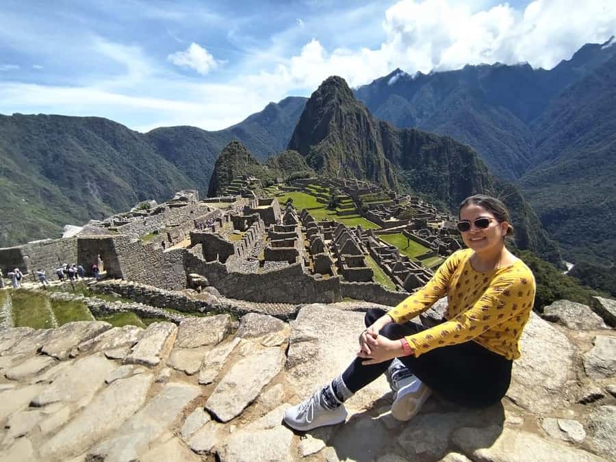 From Cusco: Machu Picchu by Car 2D/1N - Day 1: Cusco Departure, Hidroelectrica Lunch, and the Railway-Track Walk