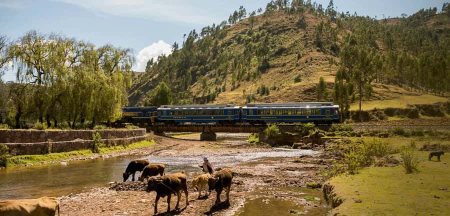 From Cusco: Machu Picchu Full-Day Guided Tour - The travel rhythm: Cusco pickup to Ollantaytambo to Aguas Calientes