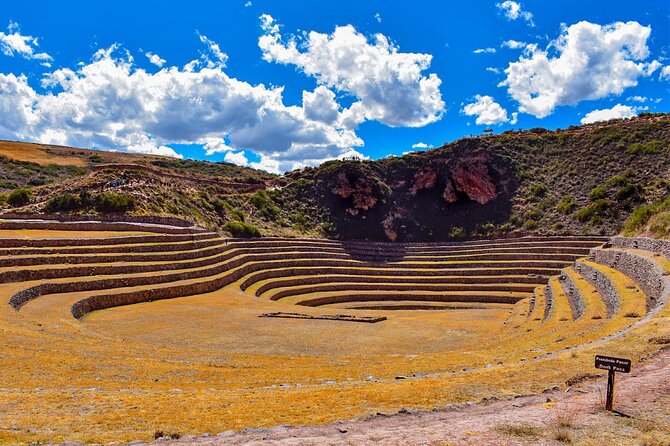 From Cusco: Moray, Maras Salt Mines & Chinchero Weavers Half-Day - Chinchero weaving, Quechua market culture, and natural color