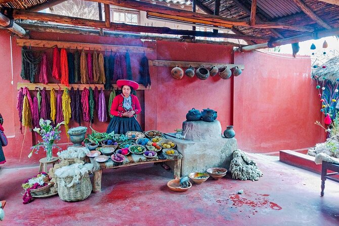 From Cusco: Moray, Maras Salt Mines & Chinchero Weavers Half-Day - Moray’s terrace bowl and the idea of Inca microclimates