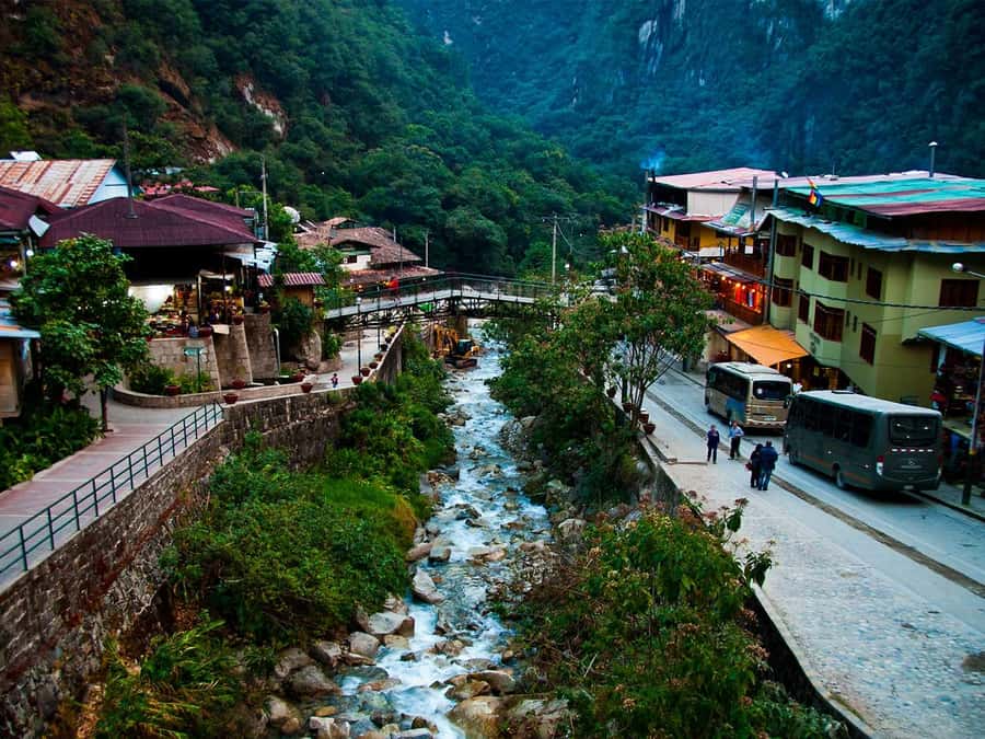 From Cusco: One-Day Round Trip to Machu Picchu by Train - Circuit Choice at Llaqta Machu Picchu: Picking What You’ll See