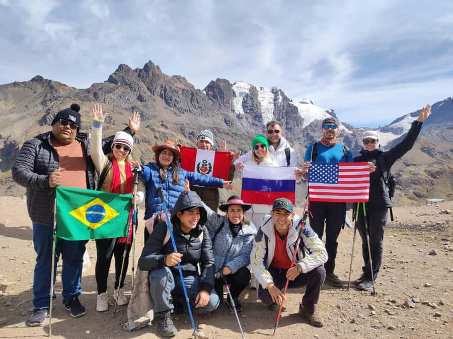 From Cusco: Q'eswachaka Bridge & 4 Lagoons Full-Day Tour - Early Morning Pickup, Breakfast, and the Scenic Drive Toward Combapata
