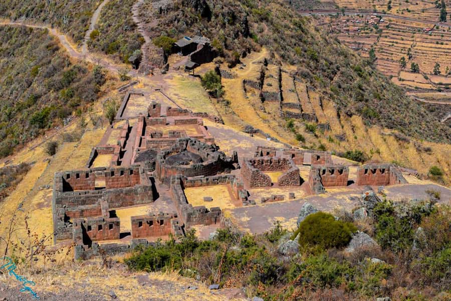 From Cusco: Sacred Valley ending in Ollantaytambo and Lunch - Ollantaytambo: the living Inca town and its fortress role