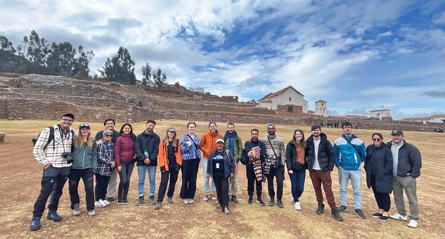 From Cusco: Sacred Valley & Maras Salt Mines Tour with Lunch - Chinchero Weavers and the Old Church Stop