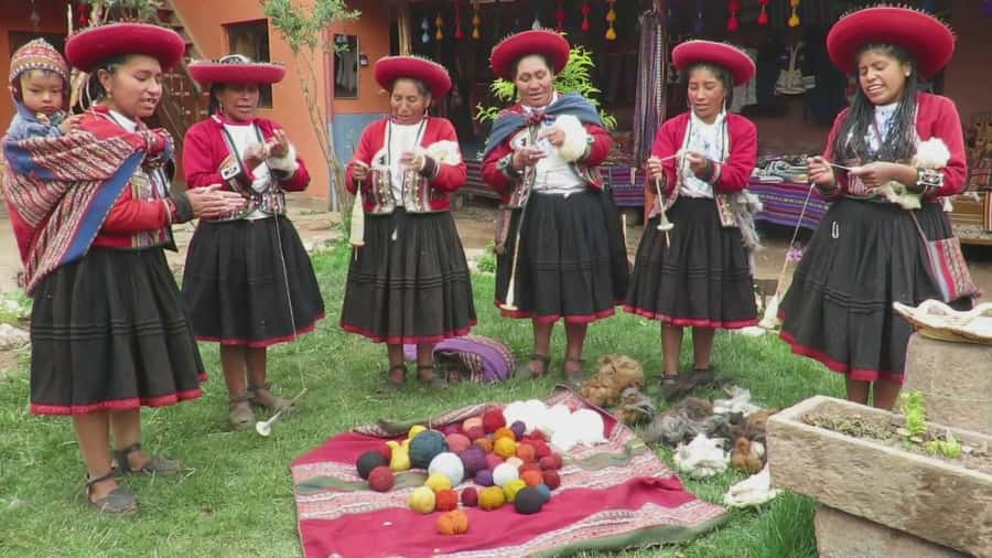 From Cusco: Sacred Valley of the Incas Full-Day Tour - The Andean weaving demonstration you should not skip
