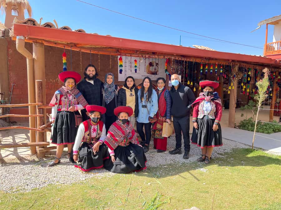 From Cusco: Sacred Valley Tour with Buffet Lunch - Getting picked up and settling into the Sacred Valley drive