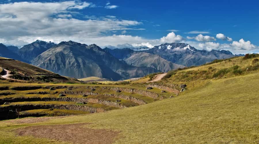 From Ollantaytambo:Private tour to Maras and Moray half day - What to bring for comfort: shoes, sun gear, and altitude tips