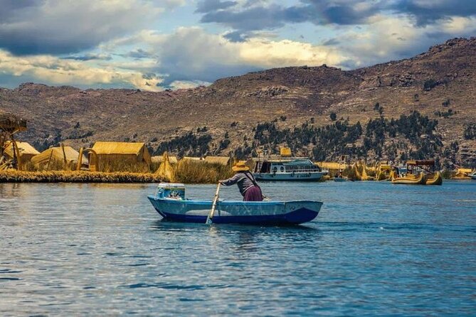 Full Day Lake Titicaca Tour to Uros and Taquile Islands - Uros floating islands: the totora world, Aymara hellos, and island history