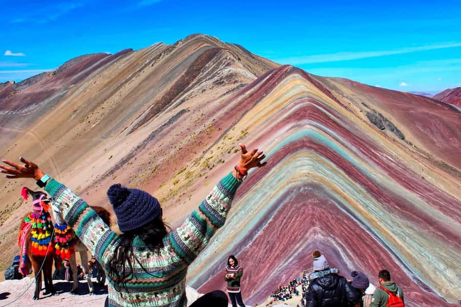 FULL DAY| MOUNTAIN OF COLORS ON HORSEBACK - The 2-Hour Trek Start with South American Camels and Ausangate Views