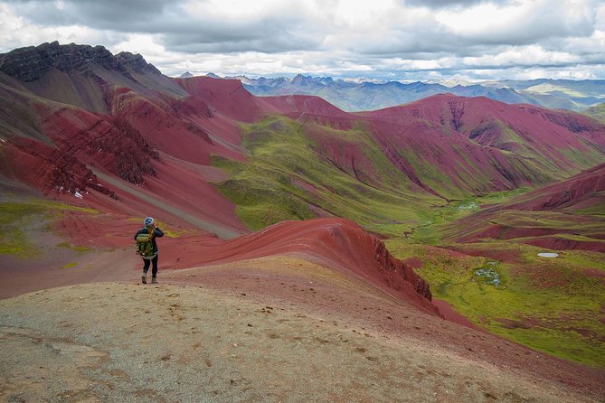 Full Day Rainbow Mountain & Red Valley View Point Tour from Cusco - Why Rainbow Mountain and Red Valley feel like two different hikes