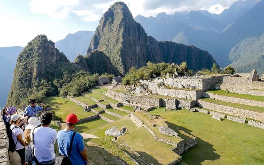 Guide in Machu Picchu - How long you’re really walking, and when the group pace matters