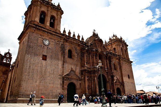 Half-Day City Tour of Cusco Including Tambomachay - Stop 2 and 3: Walking the old Inca street to Qorikancha