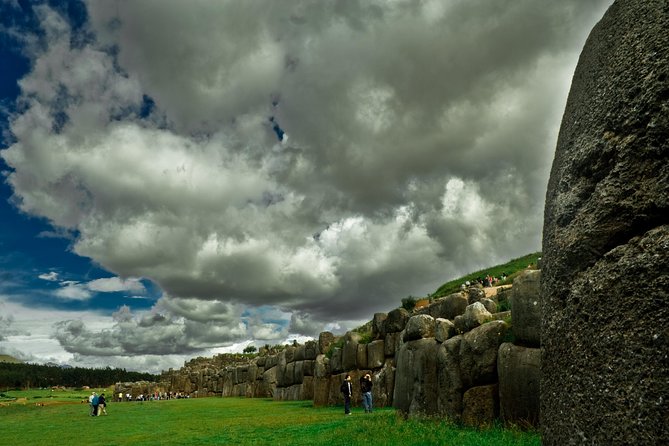 Half-Day City Tour of Cusco Including Tambomachay - Stop 5: Q’enqo and its zig-zag stone work