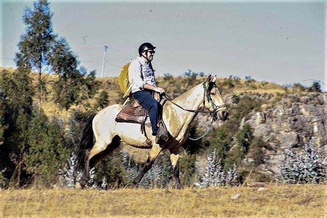 Horse Riding Chacan Mountain And Temple Of The Moon - Inca trails on horseback: what the landscape adds to the story