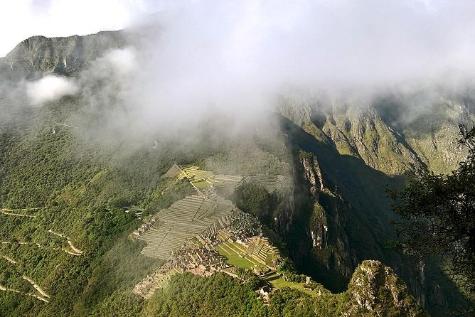 Huayna Picchu and Machu Picchu from Cusco Full day - Cusco to Ollantaytambo to Aguas Calientes: the ride that actually matters