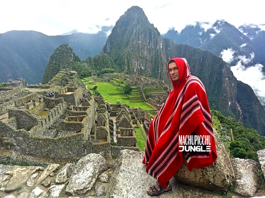 IN MACHU PICCHU: Private Tour Guide Service - Temple of the Sun and Temple of the Moon, explained practically