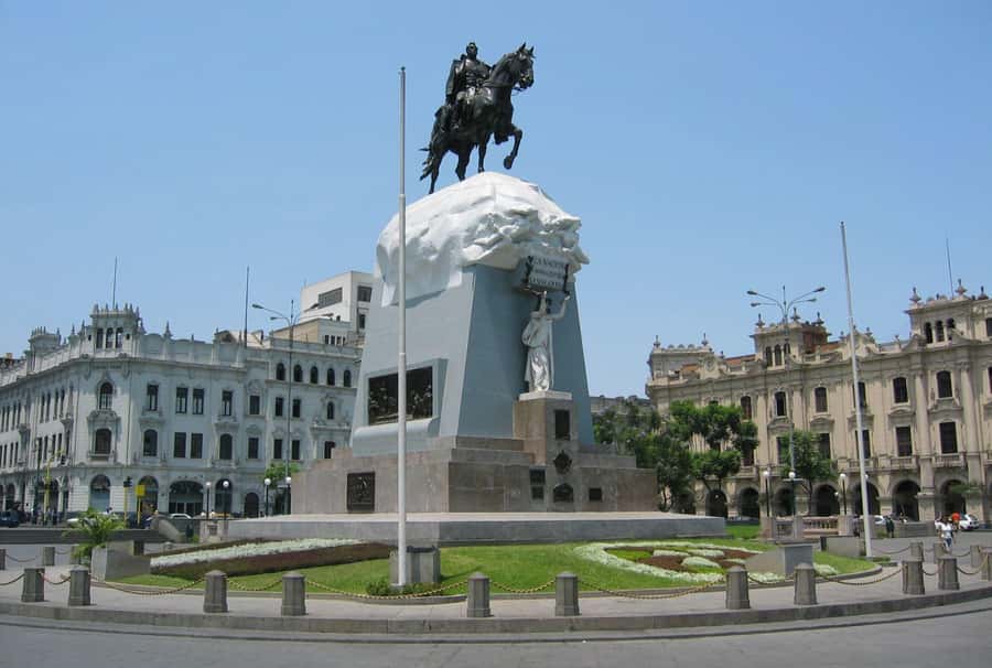 Lima: 7-Day Inca Tour with Flights and Machu Picchu - Day 1 in Lima: Huaca Pucllana, Plaza Mayor, and the old city rhythm