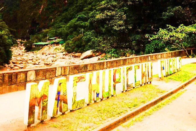 Machu Picchu 1 Day Tour from Cusco by Train - Returning from the citadel: the descent, lunch, and the big travel day close