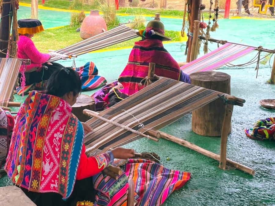 Machu Picchu: Chinchero, Maras, Moray & Machu Picchu 2 days - Machu Picchu day: first buses, a guided tour, then freedom