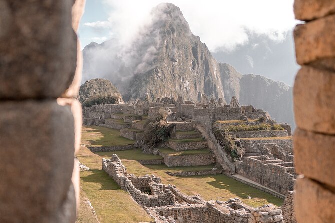 Machu Picchu Full Day Tour from Cusco(Small Groups ) - Optional hikes: Huayna Picchu, Machu Picchu mountain, and the Sun Gate view