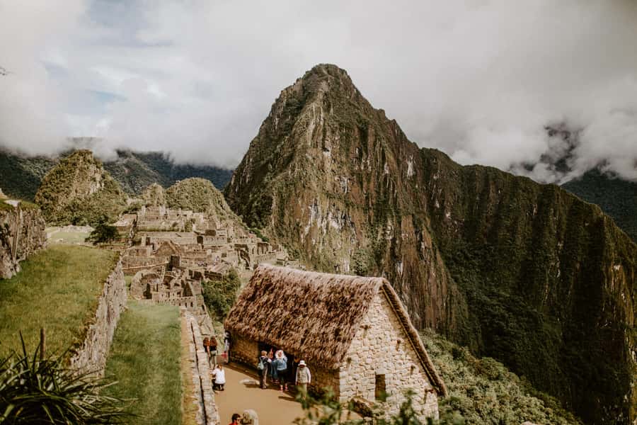 Machu Picchu: Full-Day Tour from Cusco with Optional Lunch - The 2.5-Hour Guided Walk: Terraces, Symbols, and the Big Picture