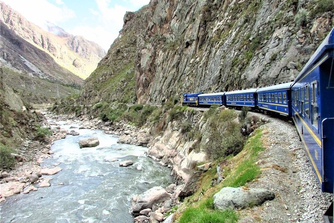 Machu Picchu full day trip from Cusco - Entering Machu Picchu: The Bus, the Viewpoints, and the Guided Circuit