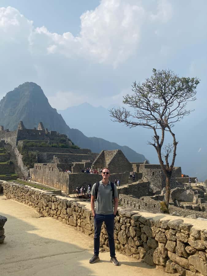 Machu Picchu: historical and photographic guided tour - The main walk: guided exploration with archaeology and astroarchaeology context