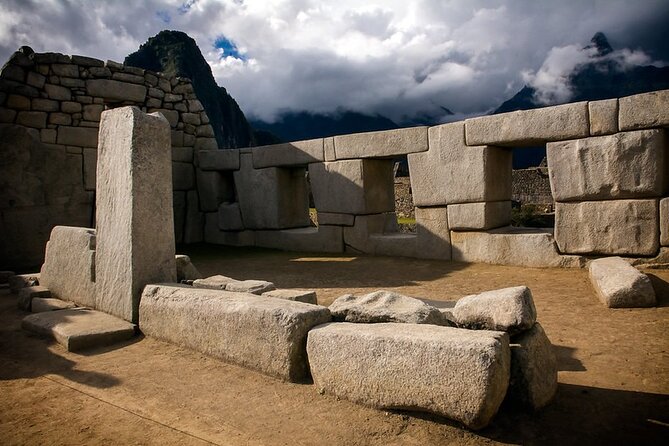 Machu Picchu Private Archaeological and Historical Guided Tour - The big stops inside Machu Picchu: temples, terraces, plazas, and what they meant