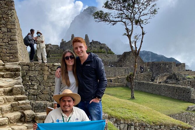 Machu Picchu Private Archaeological and Historical Guided Tour - Getting started right: pickup in Aguas Calientes or at the train station