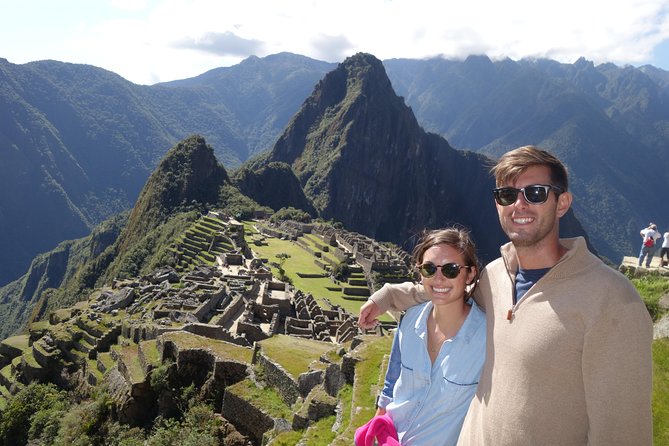 Machu Picchu Private Tour from Aguas Calientes (Tickets included) - Where you meet in Aguas Calientes (and why it helps)