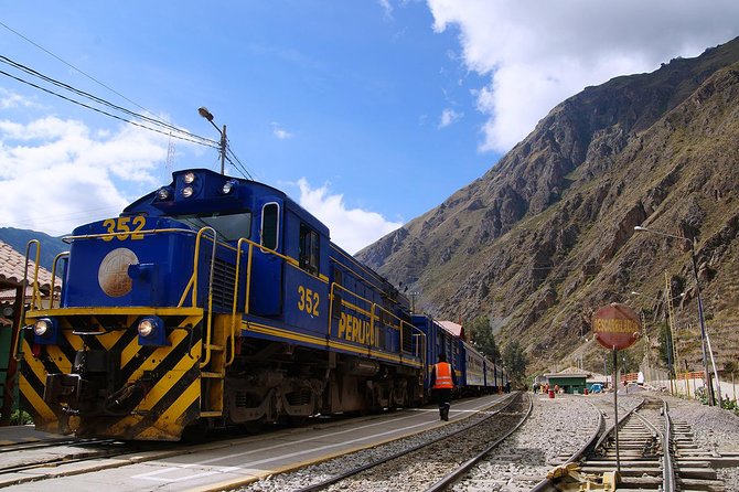 Machu Picchu Tour By Train (2 Days) - Day 1: Cusco to Aguas Calientes, Sacred Valley views included