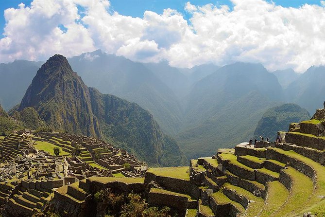 Machu Picchu Tour by Vistadome Panoramic Train from Cusco - Aguas Calientes to Machu Picchu: The Bus Ride Up and the Check-in Clock
