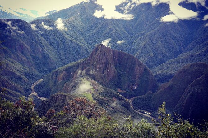 Machupicchu full day - Your Guide: Personalized Attention With Names Like Joan, Johan, and Solledad